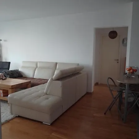 Stan Na Dan Apartment